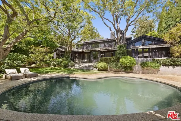 13574 D'este Drive, Pacific Palisades, CA 90272