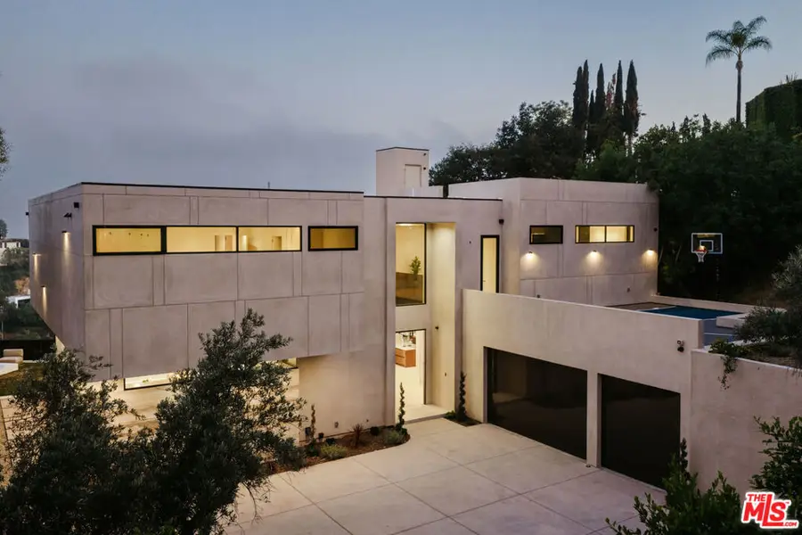 9262 Thrush Way, Los Angeles, CA 90069 - #2