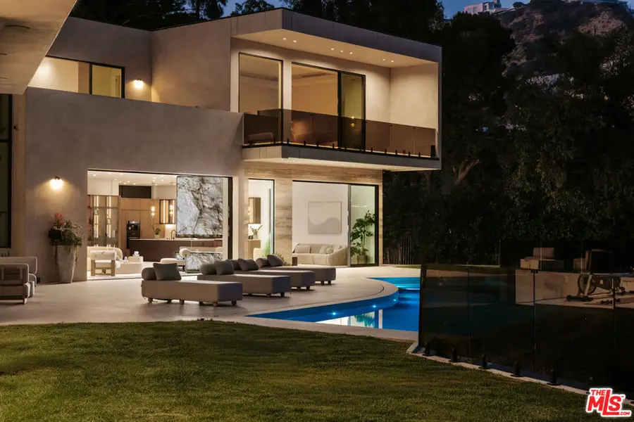9262 Thrush Way, Los Angeles, CA 90069 - #3