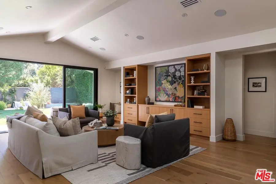 11920 Hartsook Street, Valley Village, CA 91607 - #2