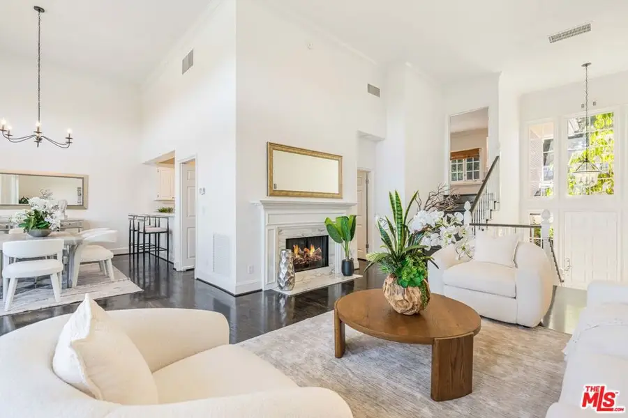 2204 The Terrace, Los Angeles, CA 90049 - #3