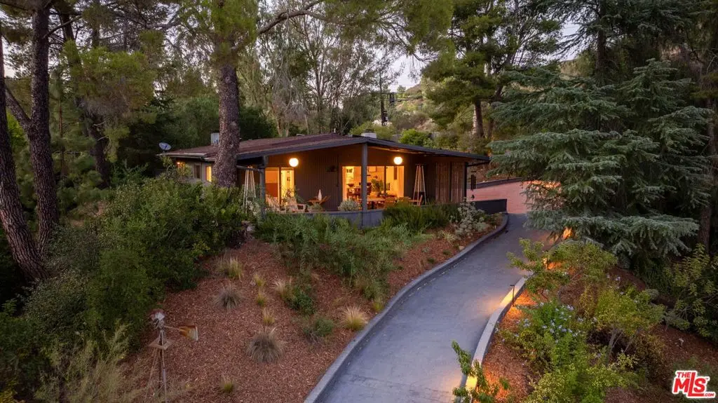24647 Mulholland Highway, Calabasas, CA 91302 - #1