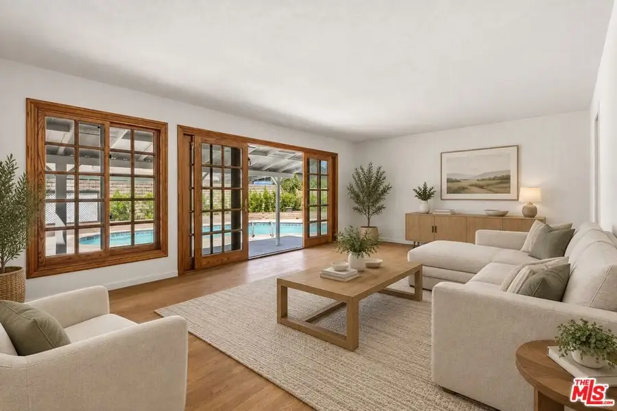 6525 Lubao Avenue, Woodland Hills, CA 91367 - #2