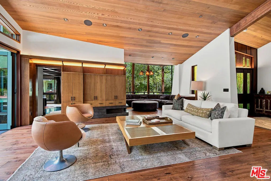3851 Kingswood Road, Sherman Oaks, CA 91403 - #1