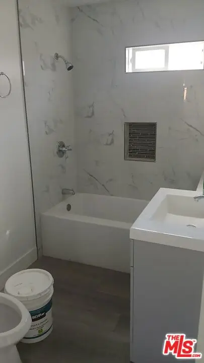 6751 Arlington Avenue, Los Angeles, CA 90043 - #3