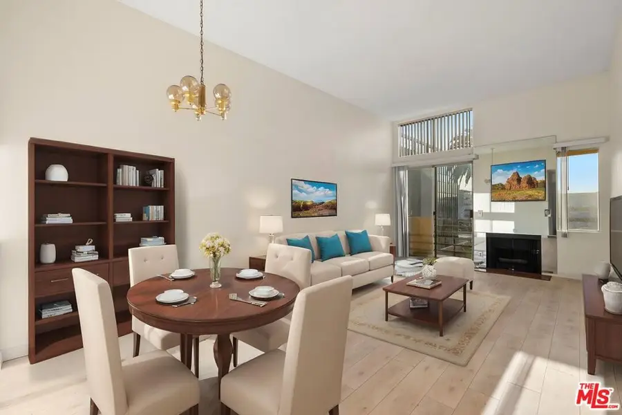 112 N Hamilton Drive #305, Beverly Hills, CA 90211 - #2