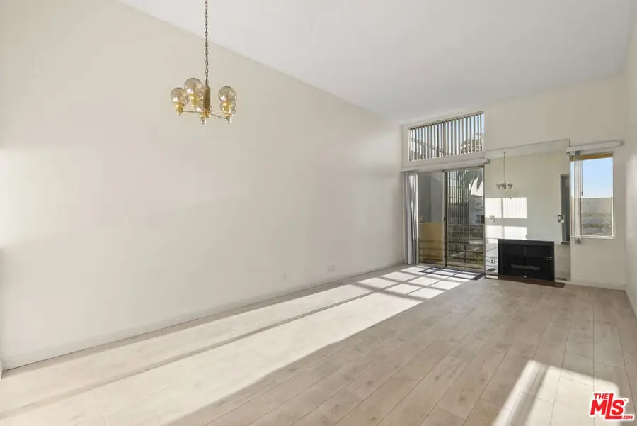112 N Hamilton Drive #305, Beverly Hills, CA 90211 - #3