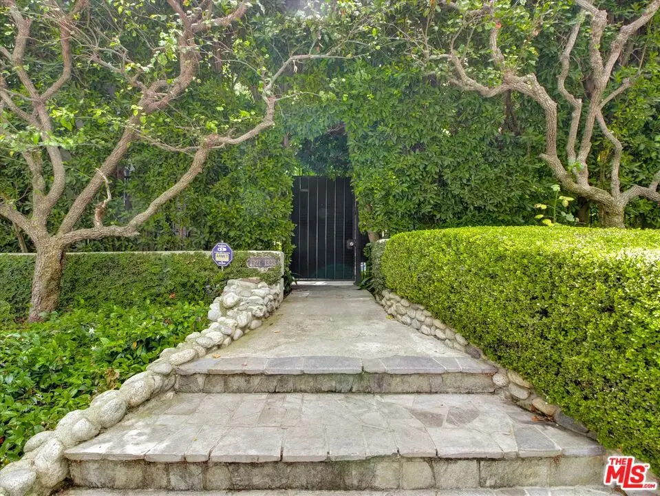 1327 N Hayworth Avenue, West Hollywood, CA 90046 - #1