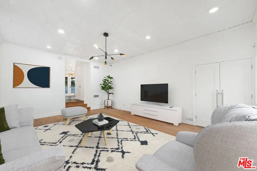 2250 Nichols Canyon Road, Los Angeles, CA 90046 - #2