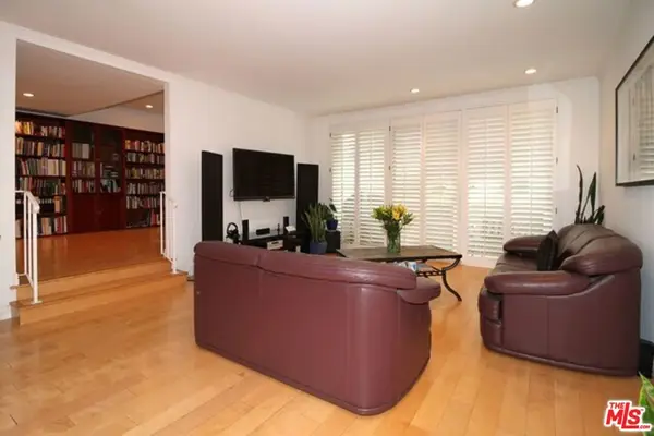 1550 Greenfield Avenue #201, Los Angeles, CA 90025