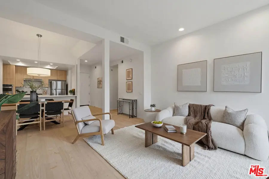1820 S Beverly Glen Boulevard #208, Los Angeles, CA 90025 - #3
