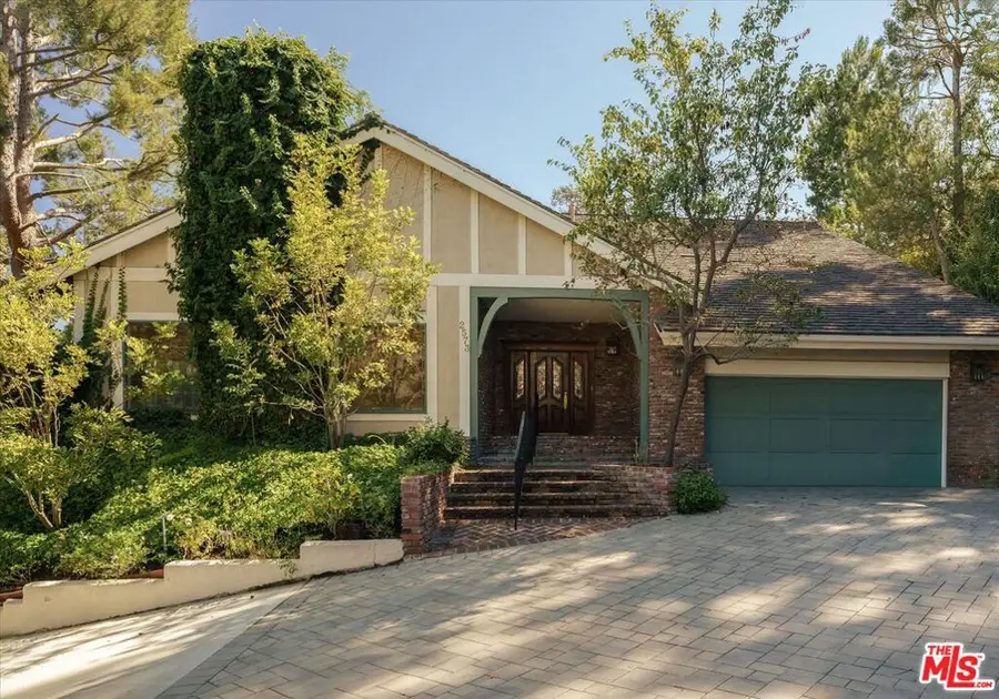 2573 Benedict Canyon Drive, Los Angeles, CA 90210 - #2