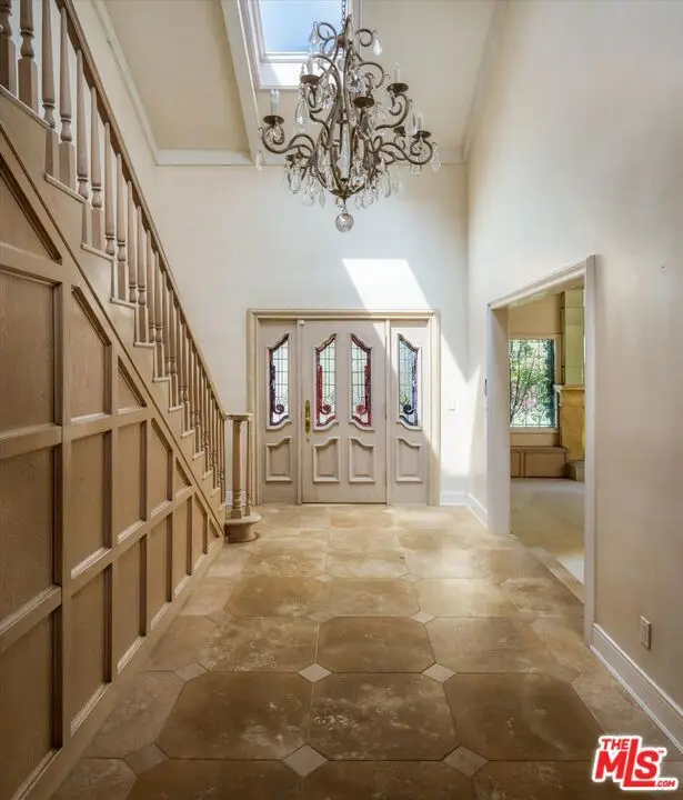 2573 Benedict Canyon Drive, Los Angeles, CA 90210 - #3