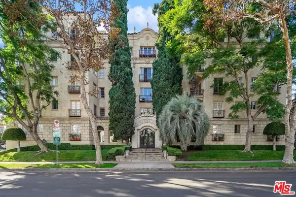 109 N Sycamore Avenue #204, Los Angeles, CA 90036