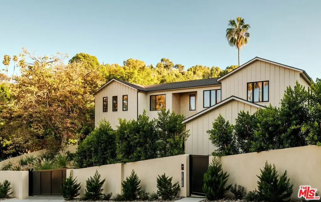 18100 Karen Drive, Tarzana, CA 91356 - #1