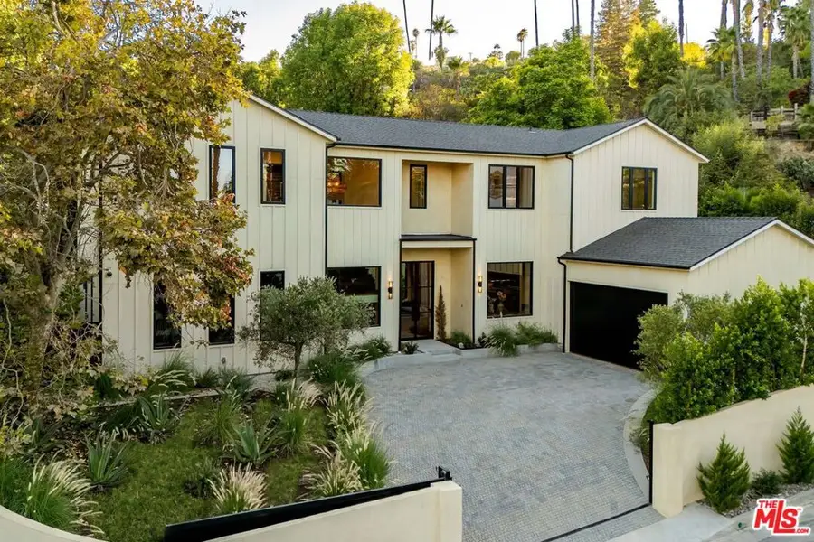 18100 Karen Drive, Tarzana, CA 91356 - #2