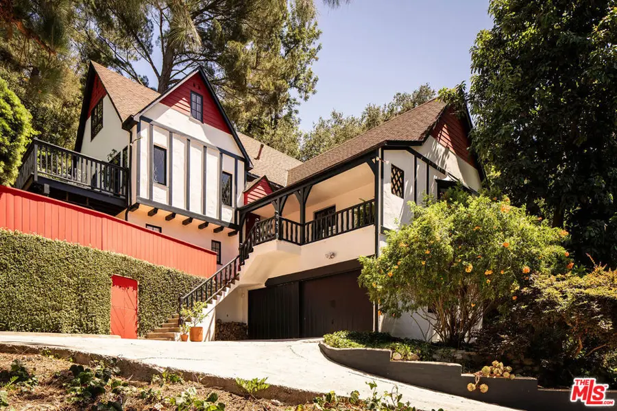 8920 Wonderland Avenue, Los Angeles, CA 90046 - #2