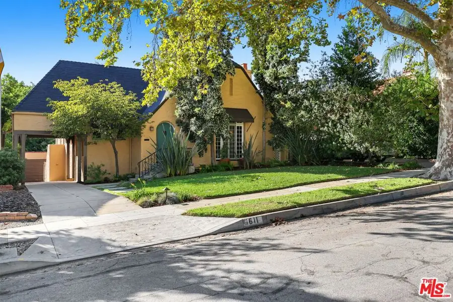1611 Ard Eevin Avenue, Glendale, CA 91202 - #3