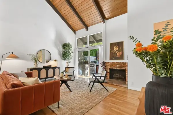 4241 Colfax Avenue #J, Los Angeles, CA 91604