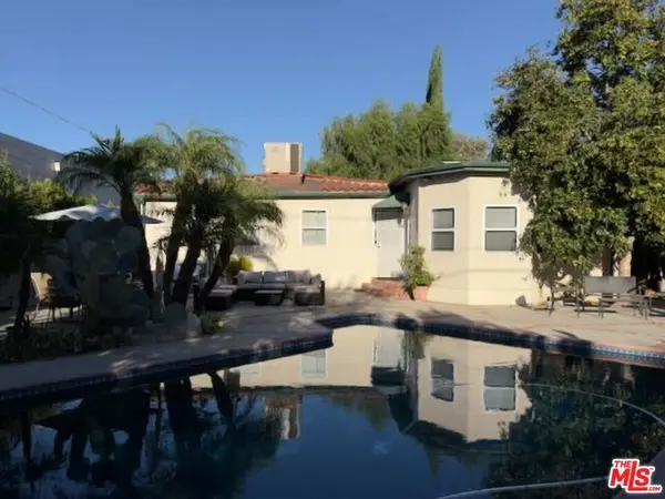 5833 Cahill Avenue, Los Angeles, CA 91356