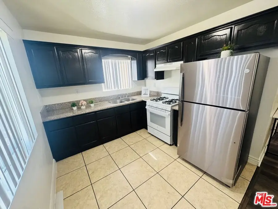 136 W 97th Street, Los Angeles, CA 90003 - #2