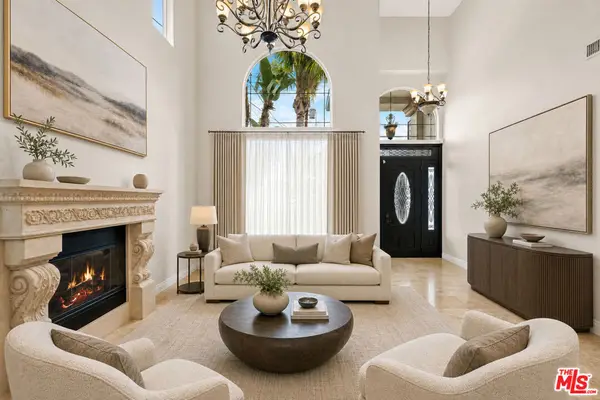 5419 Tampa Avenue, Tarzana, CA 91356