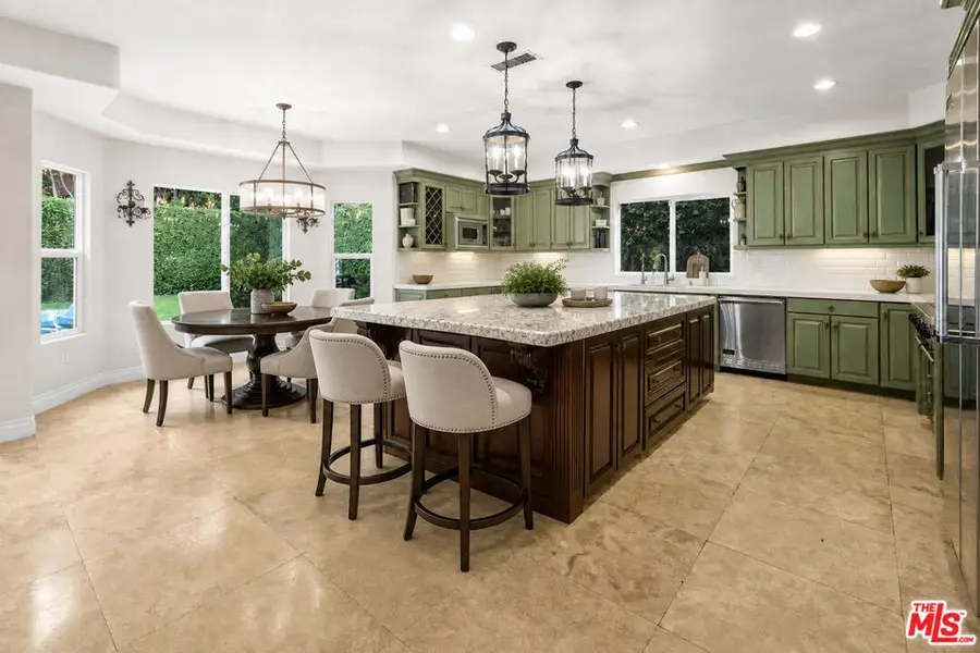 5419 Tampa Avenue, Tarzana, CA 91356 - #2