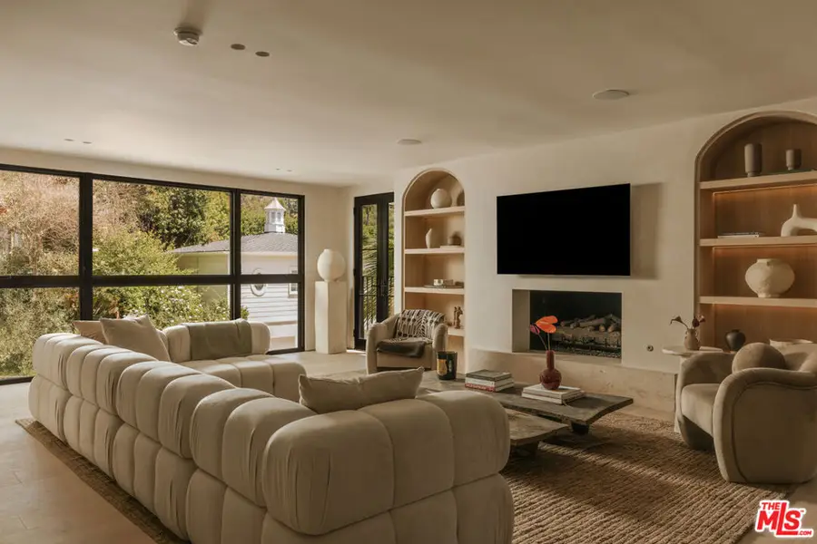 1417 Bluebird Avenue, Los Angeles, CA 90069 - #2