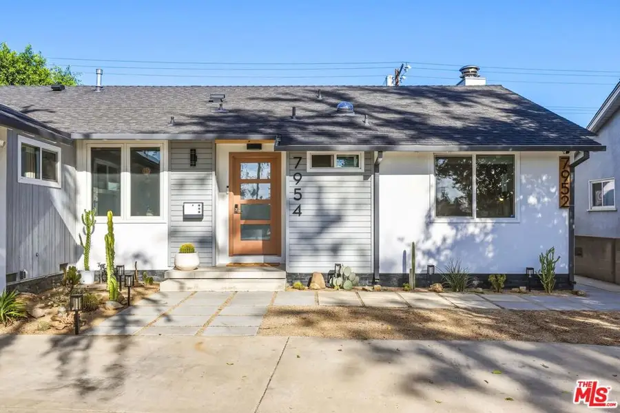 7954 Loma Verde Avenue, Canoga Park, CA 91304 - #2