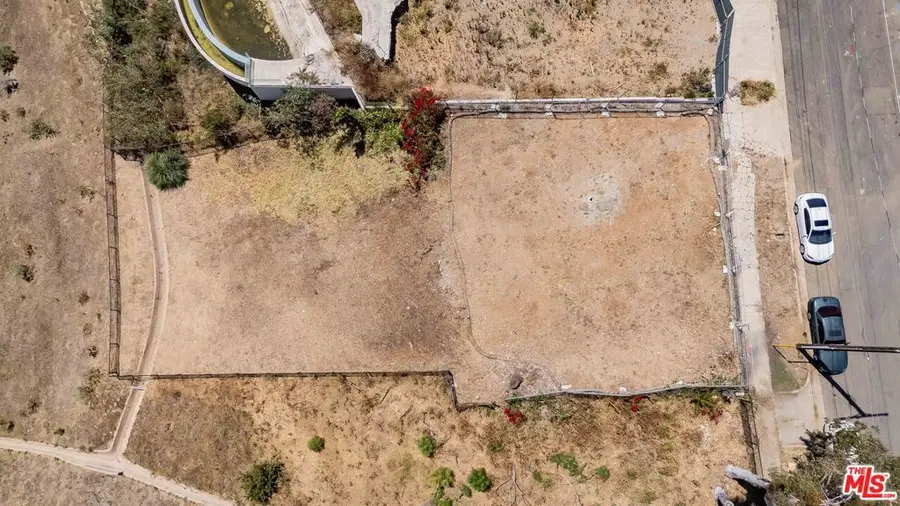 15215 Friends Street, Pacific Palisades, CA 90272 - #2