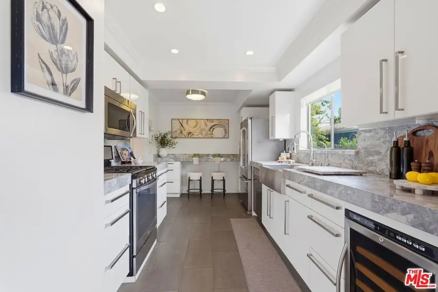 1613 Manning Avenue #A, Los Angeles, CA 90024 - #3