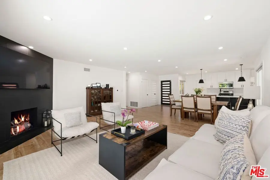 16141 Dickens Street, Encino, CA 91436 - #2