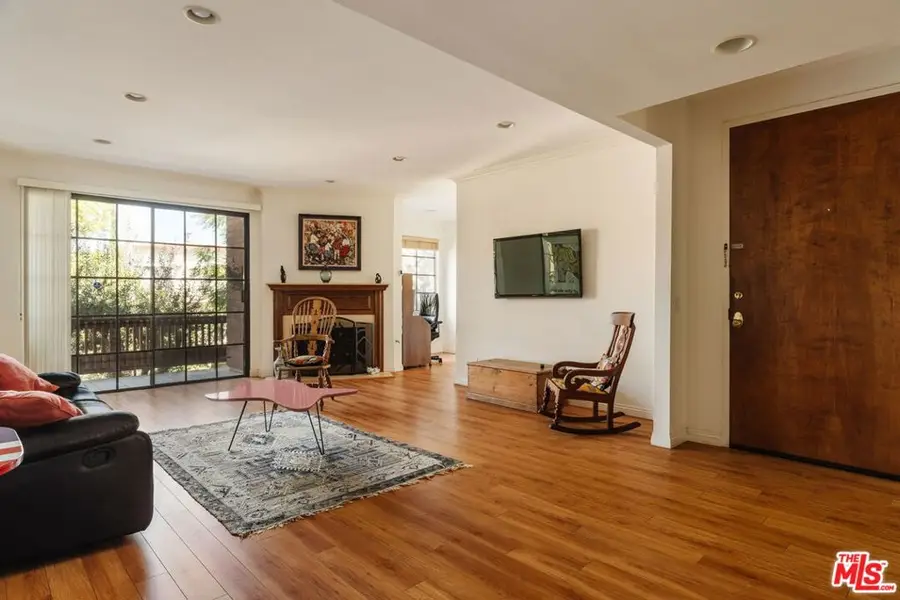 10336 Almayo Avenue #302, Los Angeles, CA 90064 - #2