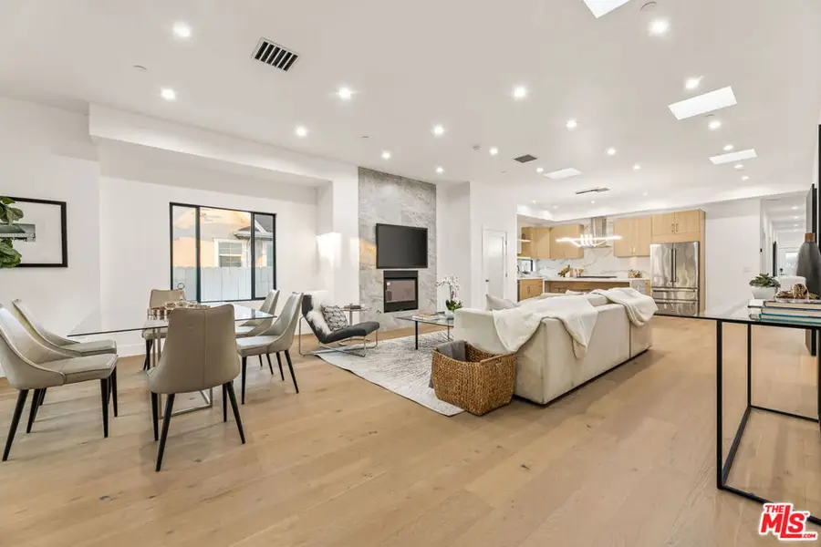 1170 S Lucerne Boulevard, Los Angeles, CA 90019 - #2
