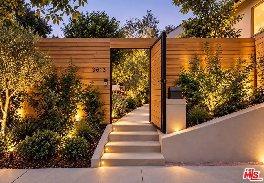 3613 Lankershim Boulevard, Los Angeles, CA 90068 - #2