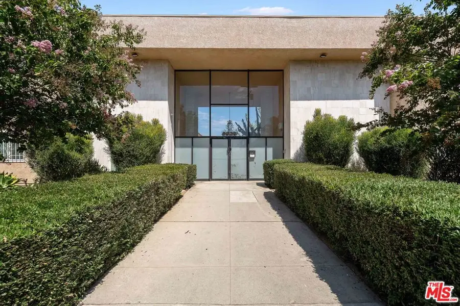 5232 Corteen Place #20, Valley Village, CA 91607 - #2