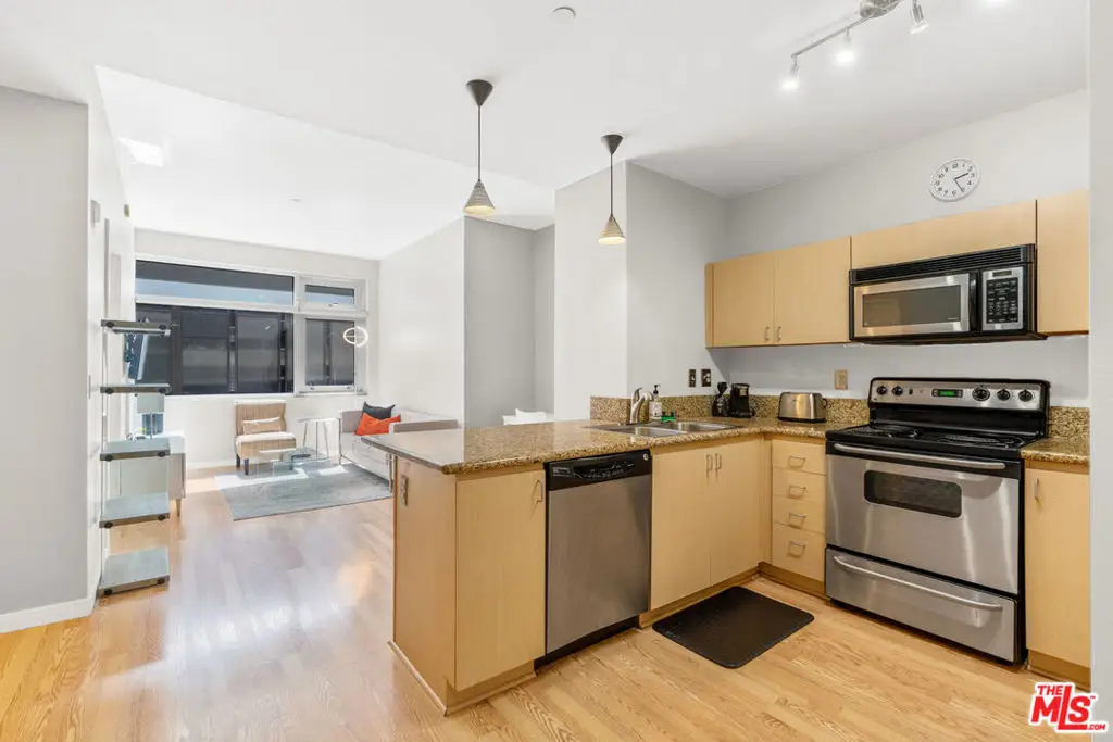 630 W 6th Street #613, Los Angeles, CA 90017 - #1