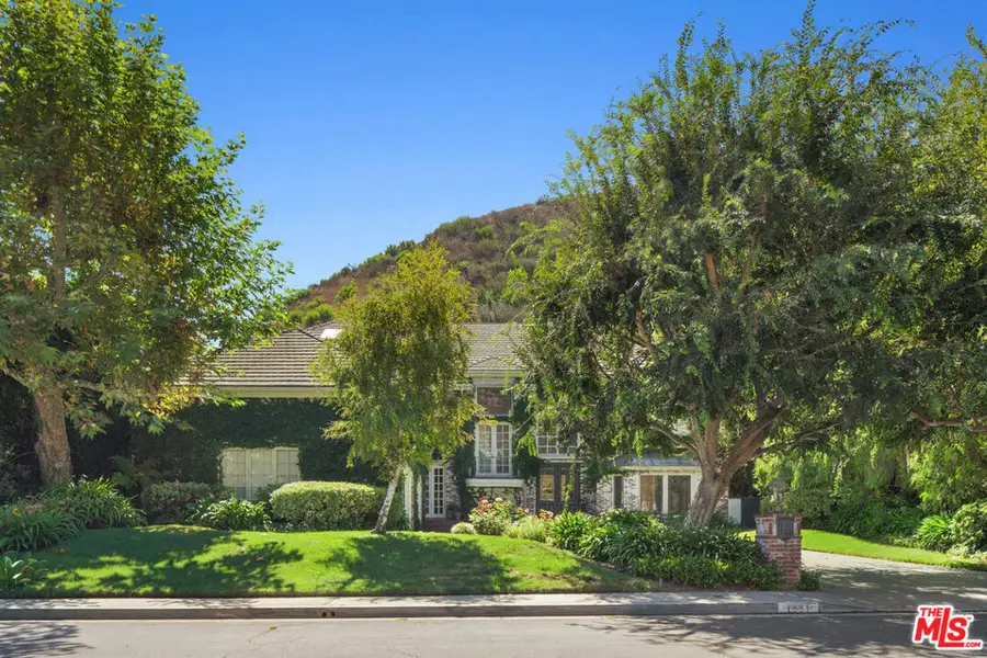 1481 Bienveneda Avenue, Pacific Palisades, CA 90272 - #2