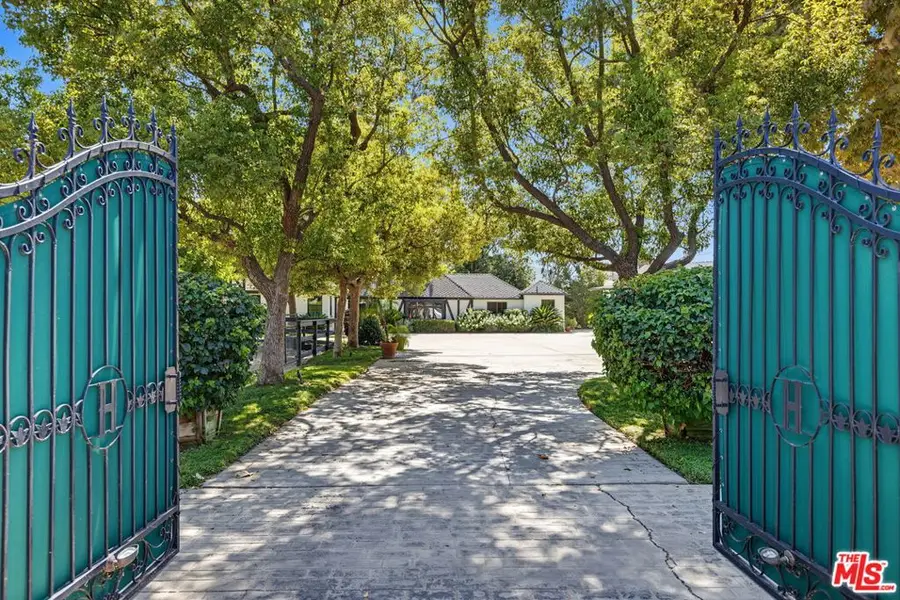 1752 Riverside Drive, Glendale, CA 91201 - #2