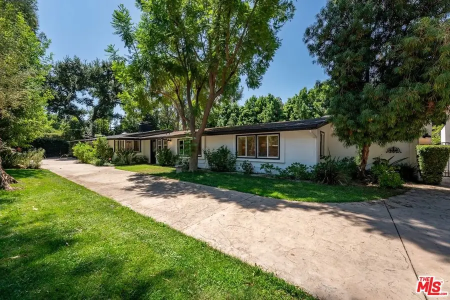 4725 Vanalden Avenue, Tarzana, CA 91356 - #2