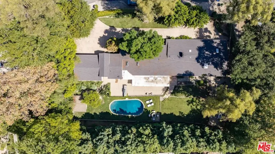 4725 Vanalden Avenue, Tarzana, CA 91356 - #3