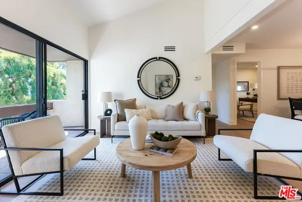 5800 Owensmouth Avenue #76, Woodland Hills, CA 91367