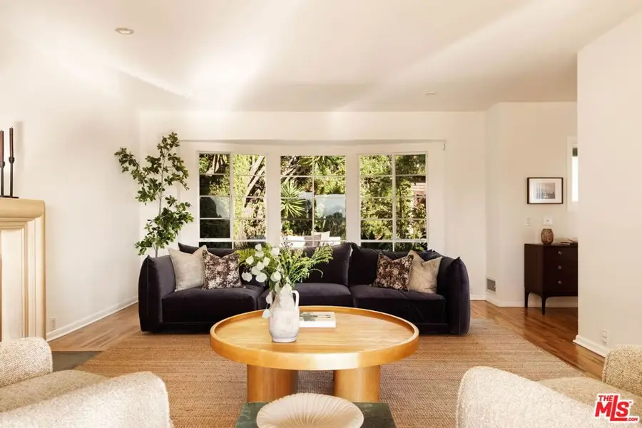 2111 Hollyvista Avenue, Los Angeles, CA 90027 - #3