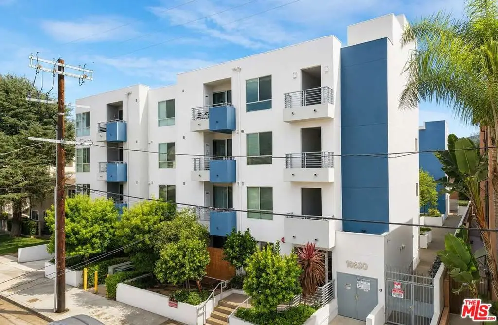 10850 Bloomfield Street, North Hollywood, CA 91602 - #1