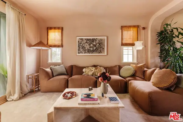 2380 Lake View Avenue, Los Angeles, CA 90039
