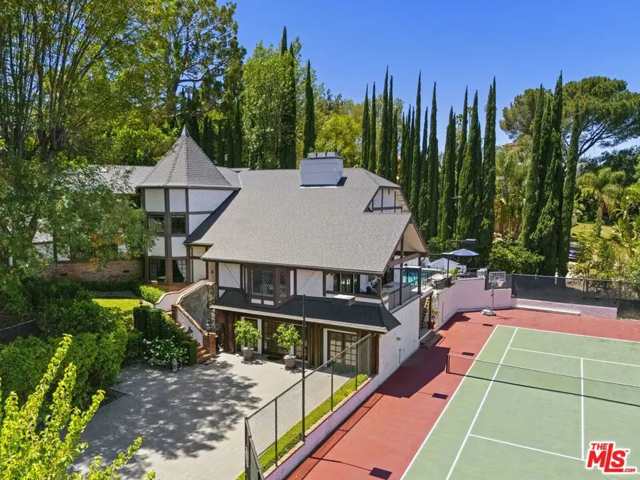 19540 Wells Drive, Tarzana, CA 91356 - #3