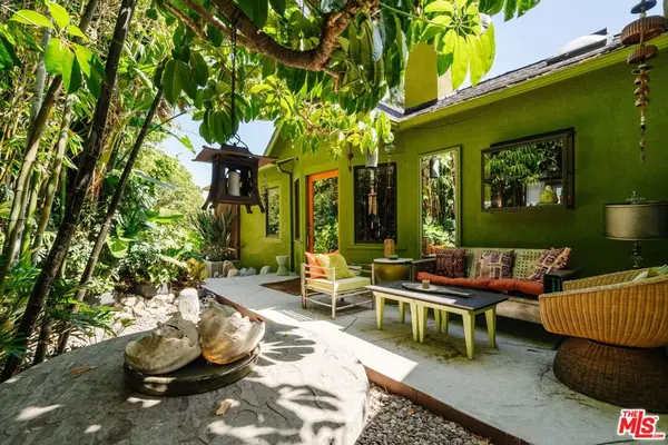 1630 Champlain Terrace, Los Angeles, CA 90026