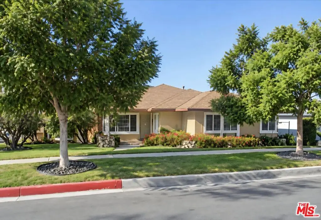 5402 W 57th Street, Los Angeles, CA 90056 - #1