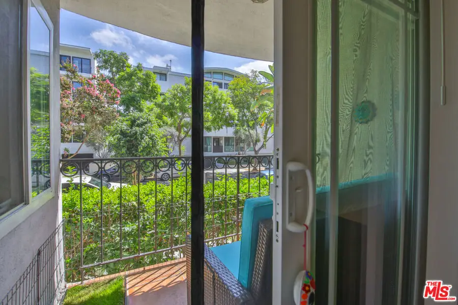 625 N Flores Street #102, West Hollywood, CA 90048 - #3