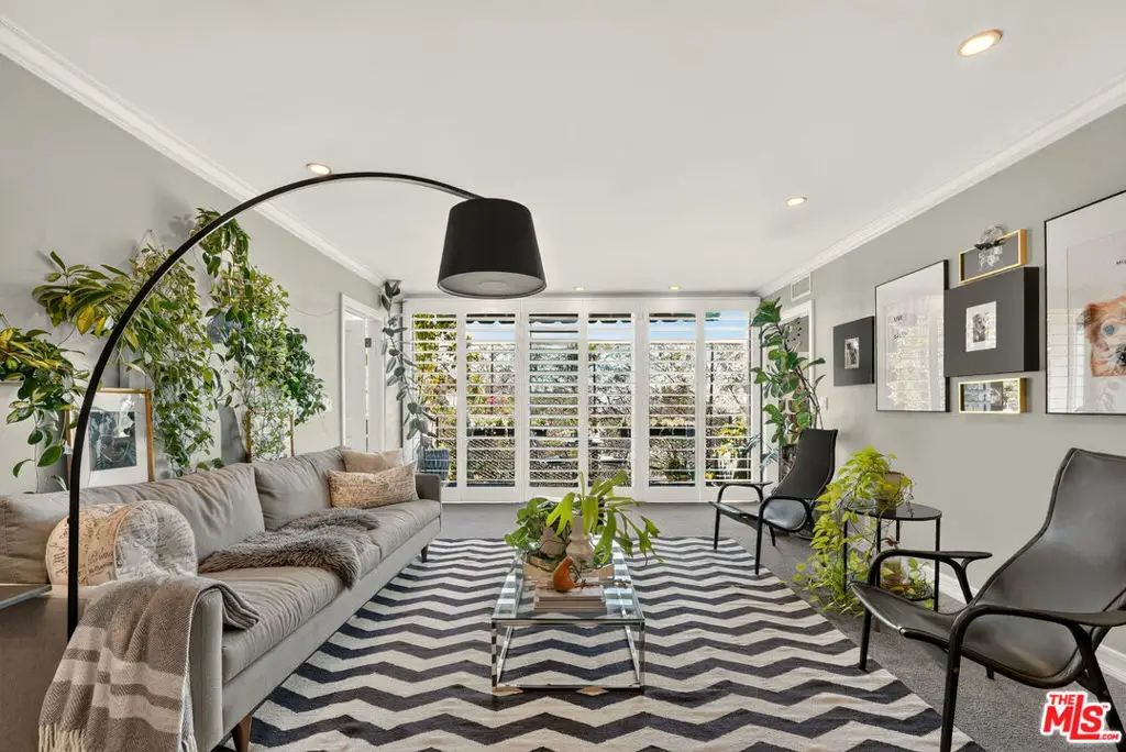 289 S Barrington Avenue #A308, Los Angeles, CA 90049 - #1